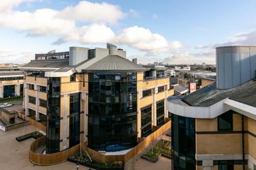 Brentford Apartments by Charles Hope London