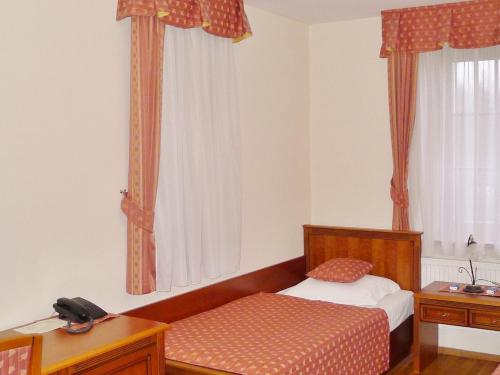 Hotel Nosal – Prague, NY