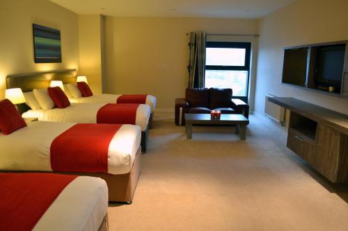 Carrick Plaza Suites and Apartments
