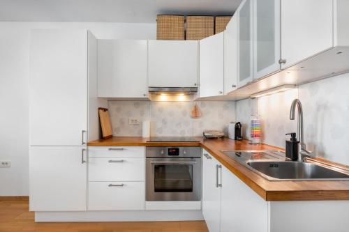 Attractive Njegoševa Apartment with a Balcony, Lublana (zdjęcie 8)
