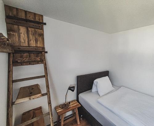 1 twin bed