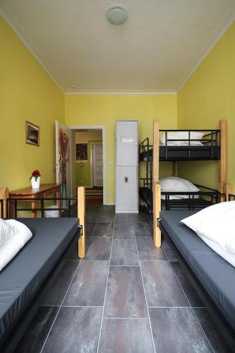 Backpackers Dusseldorf - SELF CHECK-IN 151m von Friedrichstadt entfernt