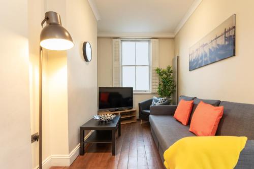 Camden Town apartments - image 6