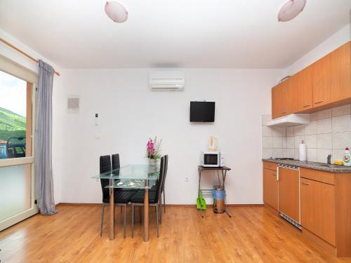 廚房, Apartments Barbara in 比斯薩克