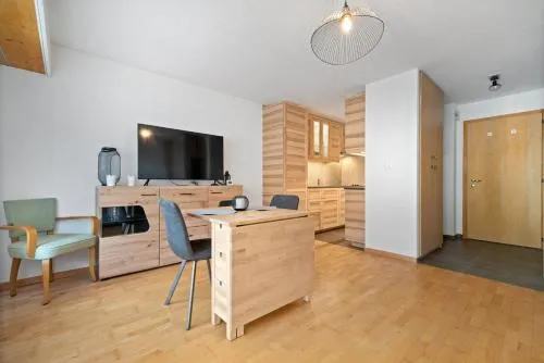 Charmant studio rénové situé dans les bains d'Ovronnaz, immeuble les Sources in Ovronnaz, Schweiz