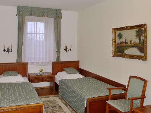 Hotel Nosal – Prague, NY