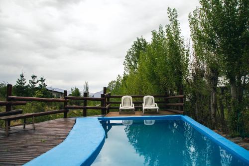 Piscina, Cabañas Mirador Azul, Potrerillos (Cabanas Mirador Azul, Potrerillos) in El Salto (Mendoza)