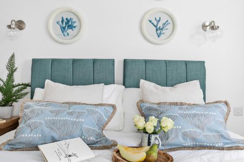 The Seaview Suites and Ground Floor Suite at The Corbyn Apartments - Tap to explore photos