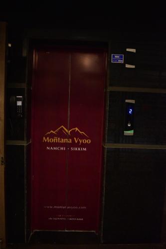 HOTEL MONTANA VYOO