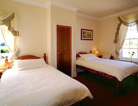 Brandon Lodge - image 2