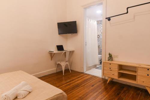 Double Room image 1