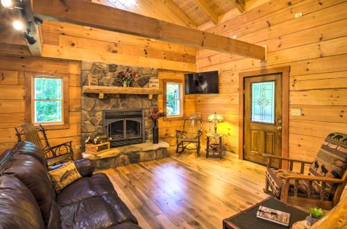 Scenic Trade Cabin with Deck Near Boone and App State!
