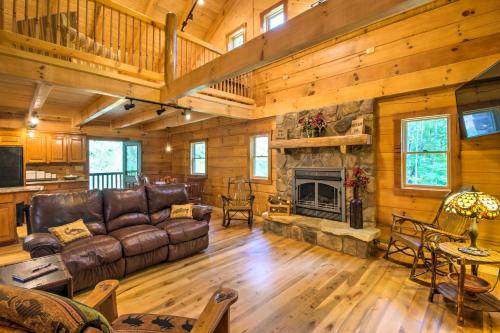 Scenic Trade Cabin with Deck Near Boone and App State!