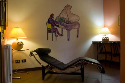 Alia Jazz Hotel - Tap to explore photos
