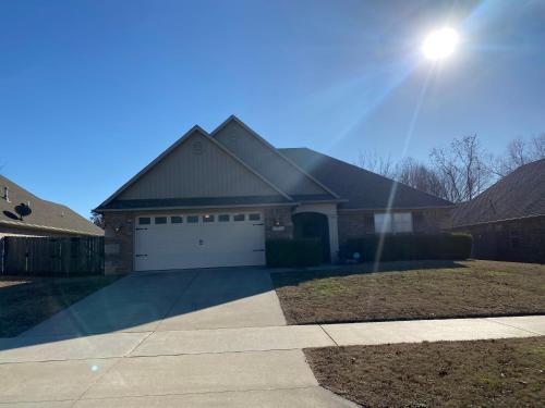 Cozy Home in West Fayetteville