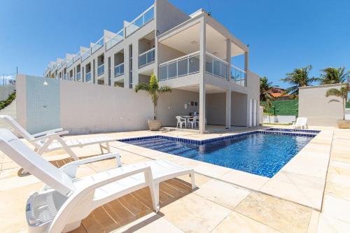 Duplex Charmoso e Equipado no Beach Town House IV por Carpediem