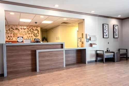 Candlewood Suites Lafayette an IHG Hotel - image 10