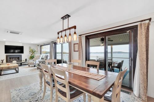 38 West Lake - image 7