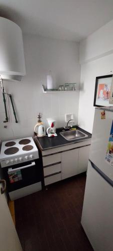One-Bedroom Apartment image 3