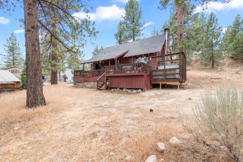 LAKEFRONT HIDEAWAY - On the Lake