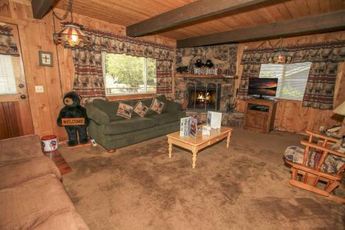 Cardinal Ridge by Big Bear Cool Cabins