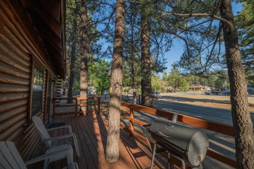 Rustic Pine - main image