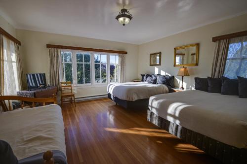 The Captains Quarters