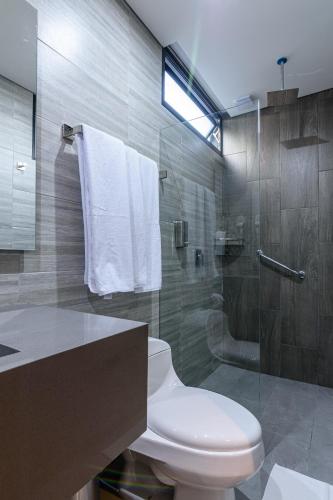 4 Sur Hotel - image 3