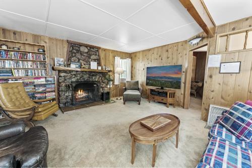 The Petite Cabin