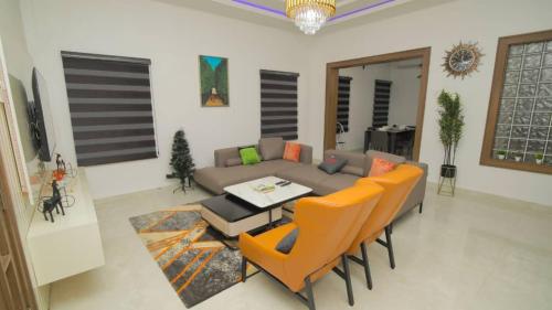 B&B Abuja - Olivesnpines - Bed and Breakfast Abuja