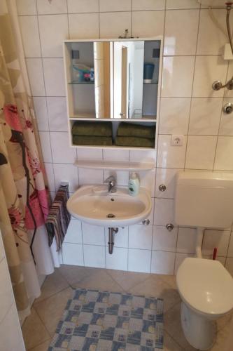 Two-Bedroom Apartment with Balcony image 6