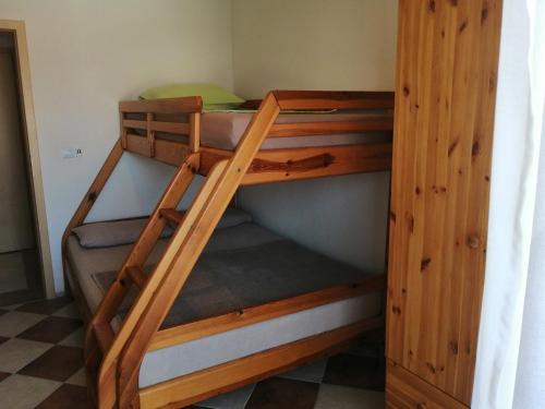 Apartments with parking space Vir - 20183 - image 2