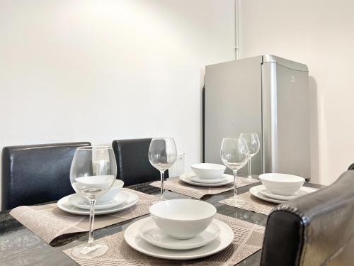 Last-Minute Offers l Exclusive Deals on 2 Double Bedrooms - Weekly & Monthly Stay - Sleeps 6 lHofin Stays Short Lets & Serviced Accommodation, Londýn (fotografie 9)