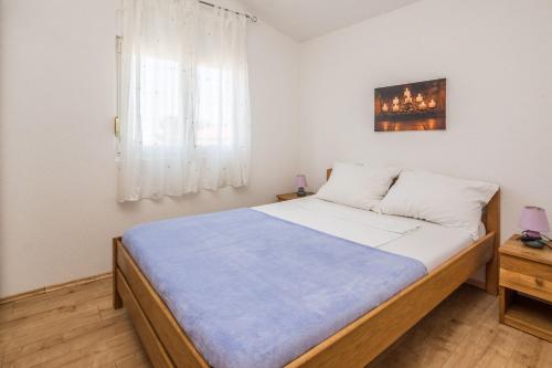 One-Bedroom apartment Standard image 10
