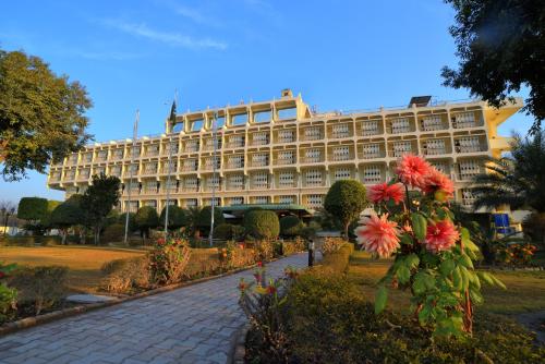 Peshawar Serena Hotel Peshawar