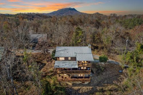 Five-Bedroom House in Sevierville, USA