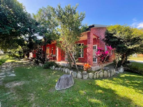 Happiness AIR B&B