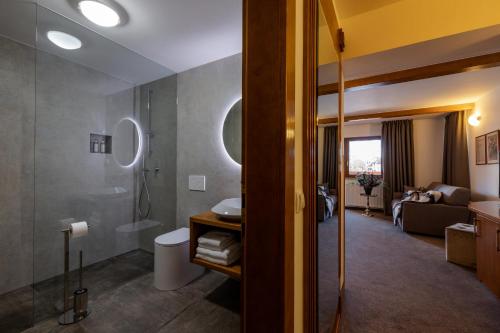 Hotel & Restavracija Lipa