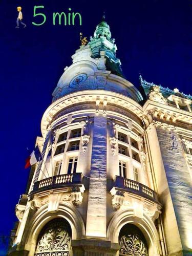 Le Led Room,Centre ville place de parking gratuite, Yonne