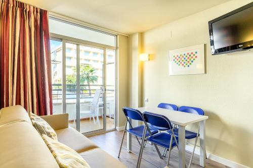 Medplaya Aparthotel Esmeraldas - 발코니/테라스