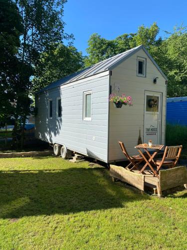 Tiny House Werse im PIER9 Tiny House Hotel in Hamm, Deutschland