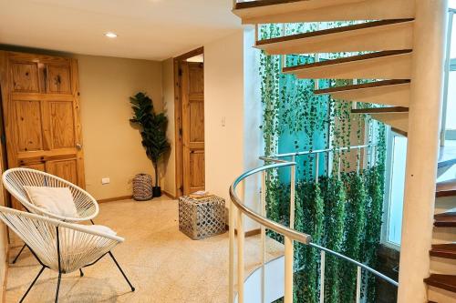 AmazINN Places private Splash Pool and relaxing Sound of Sea