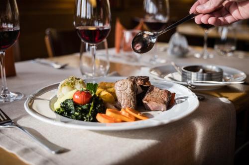 餐飲選擇, 全景餐廳酒店 (Panorama Hotel & Restaurant) in 貝特默阿爾