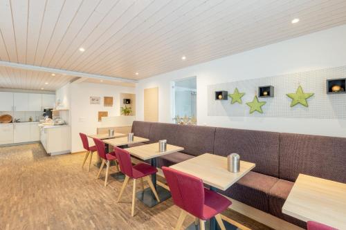 餐飲選擇, 弗拉馬特酒店 (Hotel Flamatt) in 于伯斯托夫