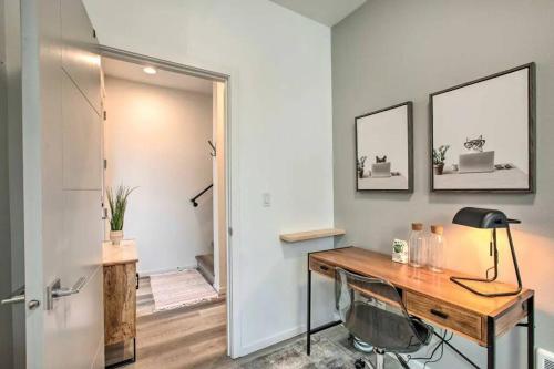 4 Bed Modern Townhouse, WFH Office, Rooftop