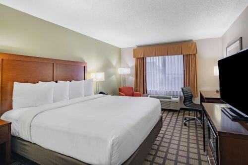 Baymont by Wyndham Gurnee in Gurnee, USA