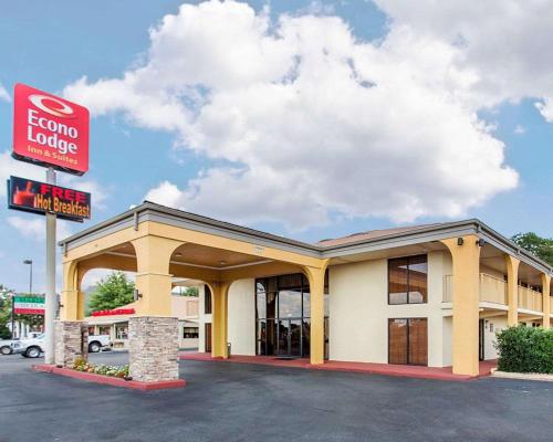 Econo Lodge Inn & Suites - Griffin