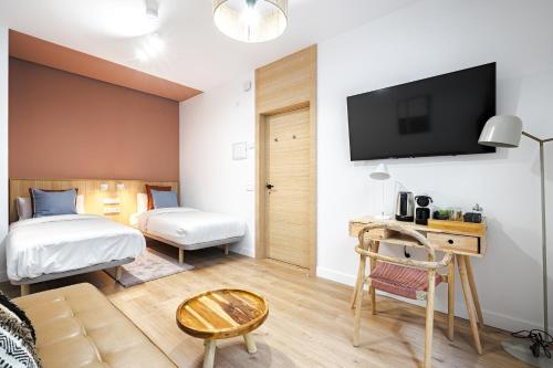 Quad room