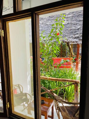 巴巴勞平房飯店 (Babalao Bungalows) in 桑吉巴