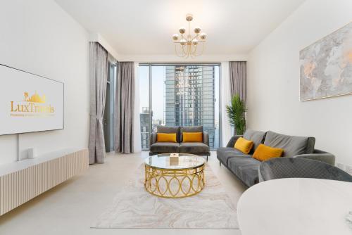 LuxBnB Creek Rise Tower Harbor Views, Dubai (photo 9)